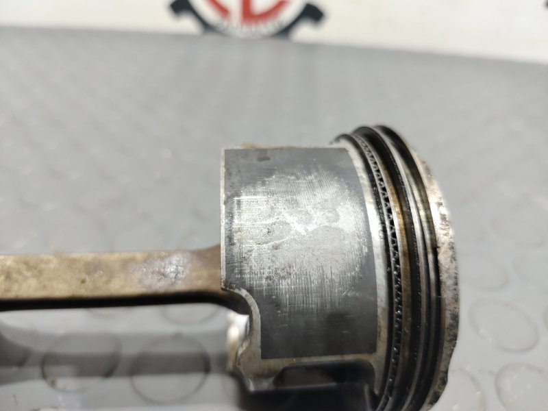 Поршень, 2000 рублей, Красноярск