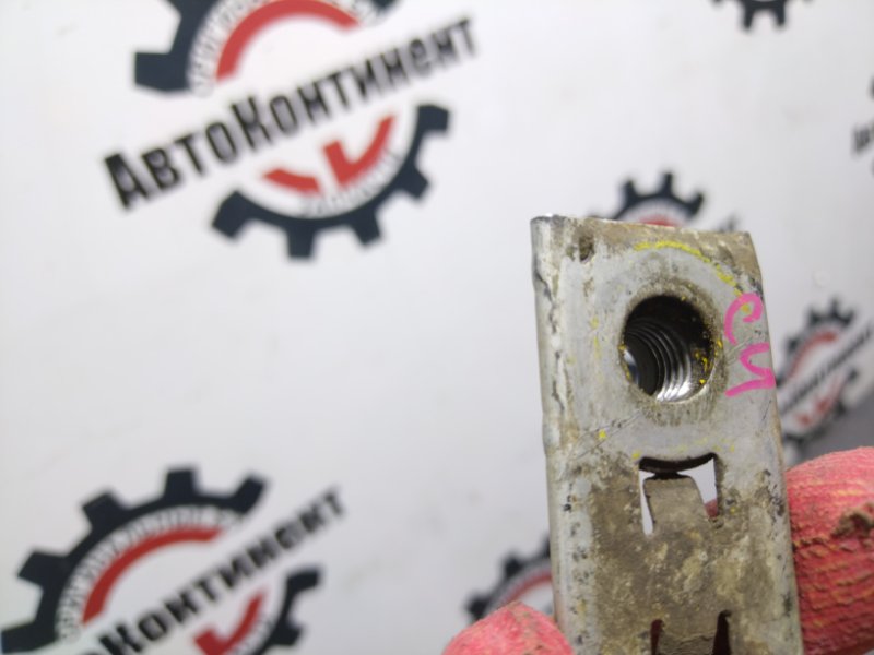 Болт подвески, 500 рублей, Красноярск