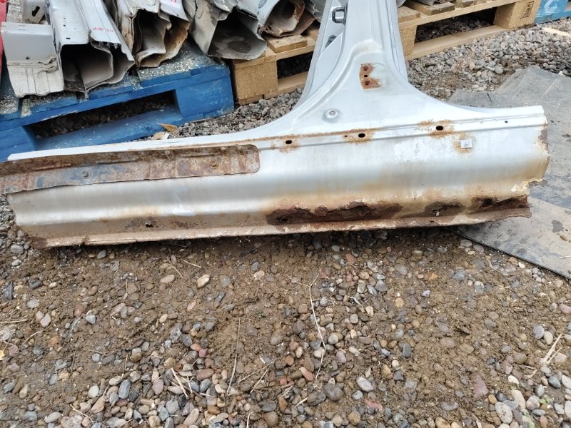 Стойка кузова, 2000 рублей, Красноярск