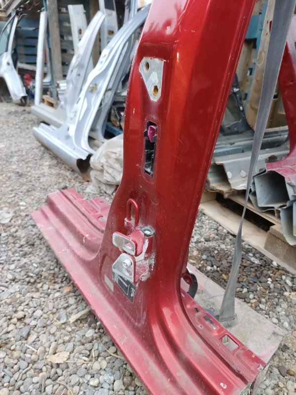 Стойка кузова, 2000 рублей, Красноярск