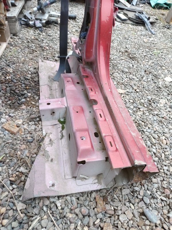 Стойка кузова, 2000 рублей, Красноярск