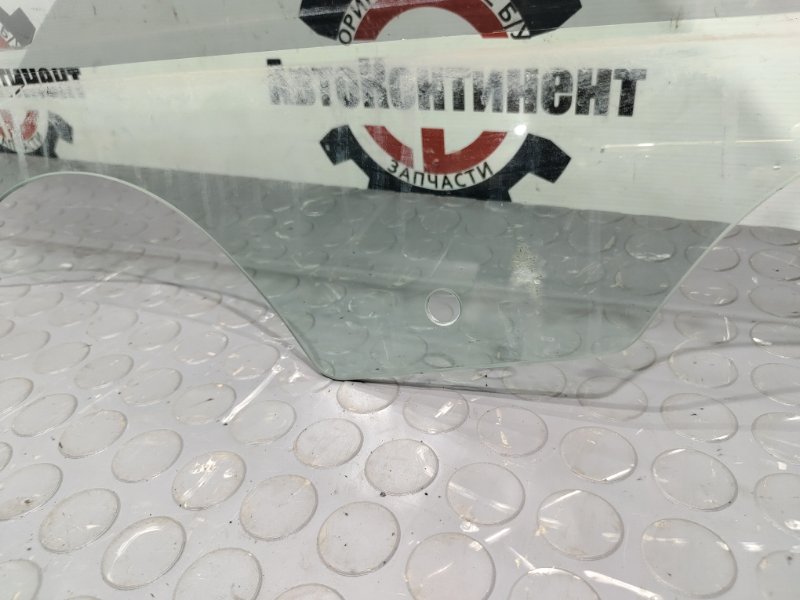 Стекло боковое, 20000 рублей, Красноярск