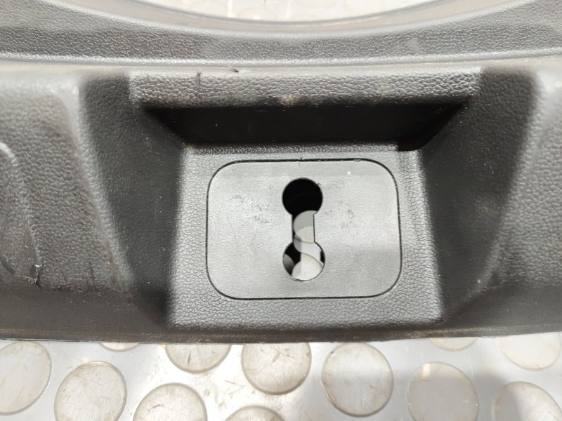 Накладка замка багажника, 4500 рублей, Красноярск