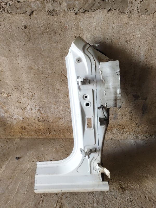 Стойка кузова, 10000 рублей, Красноярск