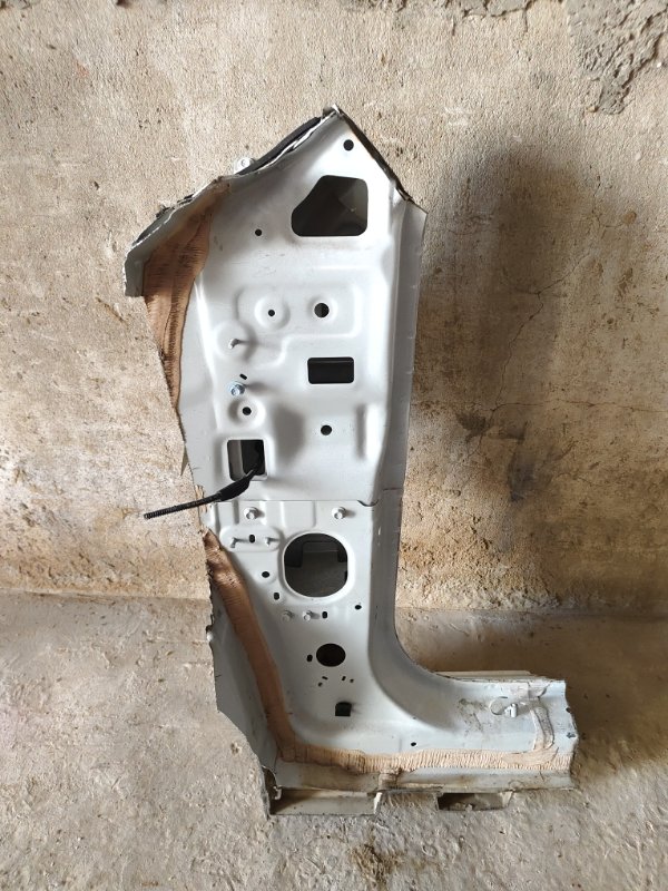 Стойка кузова, 10000 рублей, Красноярск