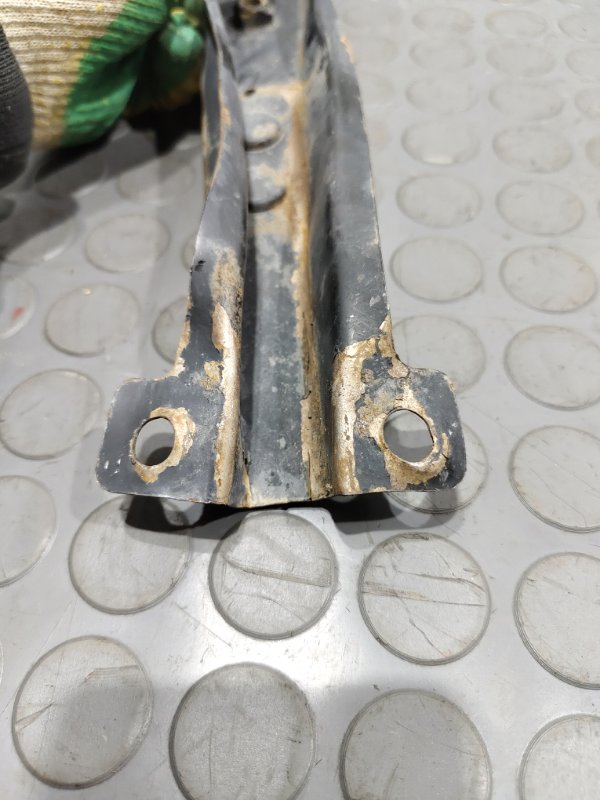 Замок капота, 1300 рублей, Красноярск