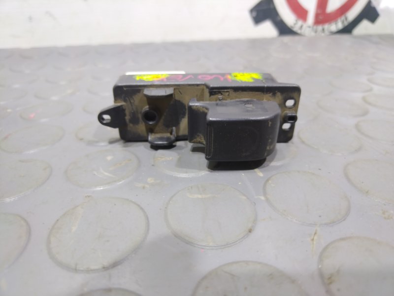 Кнопка стеклоподъемника, 500 рублей, Красноярск