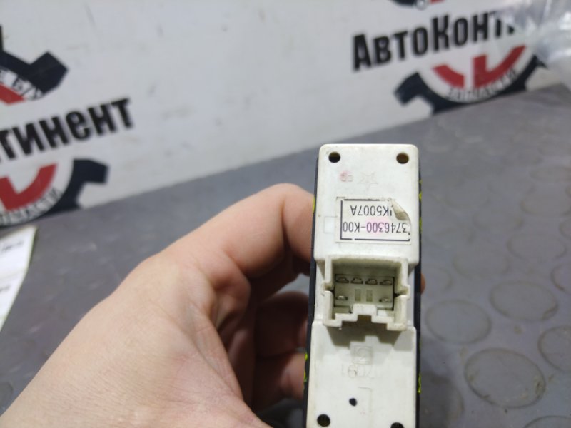 Кнопка стеклоподъемника, 500 рублей, Красноярск