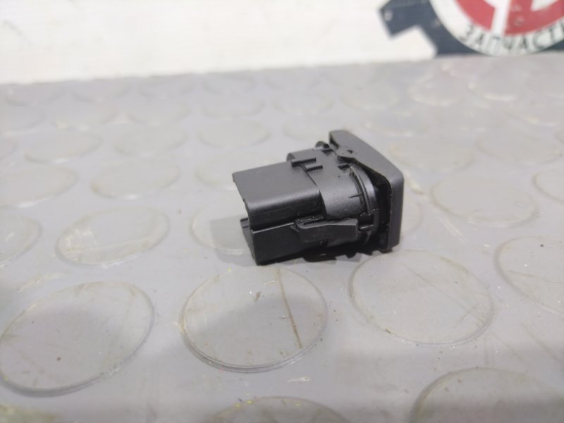 Кнопка стеклоподъемника, 500 рублей, Красноярск