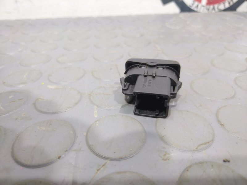 Кнопка стеклоподъемника, 500 рублей, Красноярск