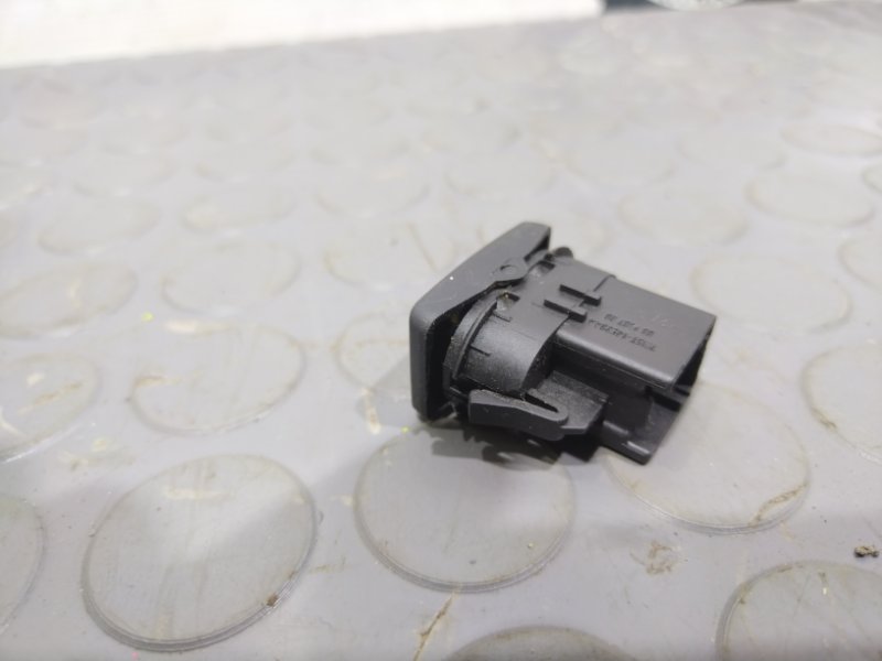 Кнопка стеклоподъемника, 500 рублей, Красноярск