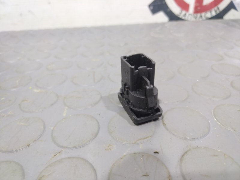 Кнопка стеклоподъемника, 500 рублей, Красноярск