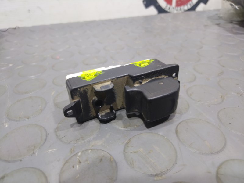 Кнопка стеклоподъемника, 500 рублей, Красноярск