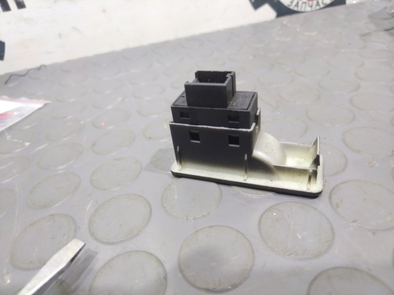 Кнопка стеклоподъемника, 400 рублей, Красноярск