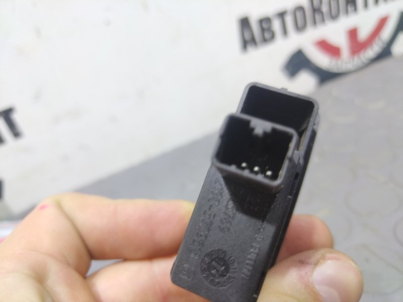 Кнопка стеклоподъемника, 200 рублей, Красноярск