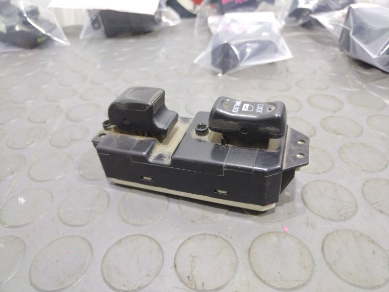 Кнопка стеклоподъемника, 1500 рублей, Красноярск