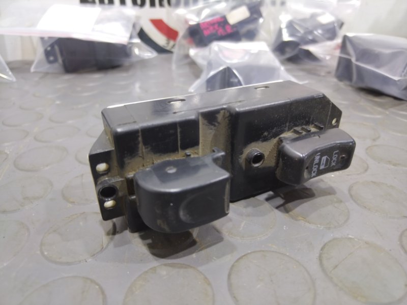 Кнопка стеклоподъемника, 1500 рублей, Красноярск