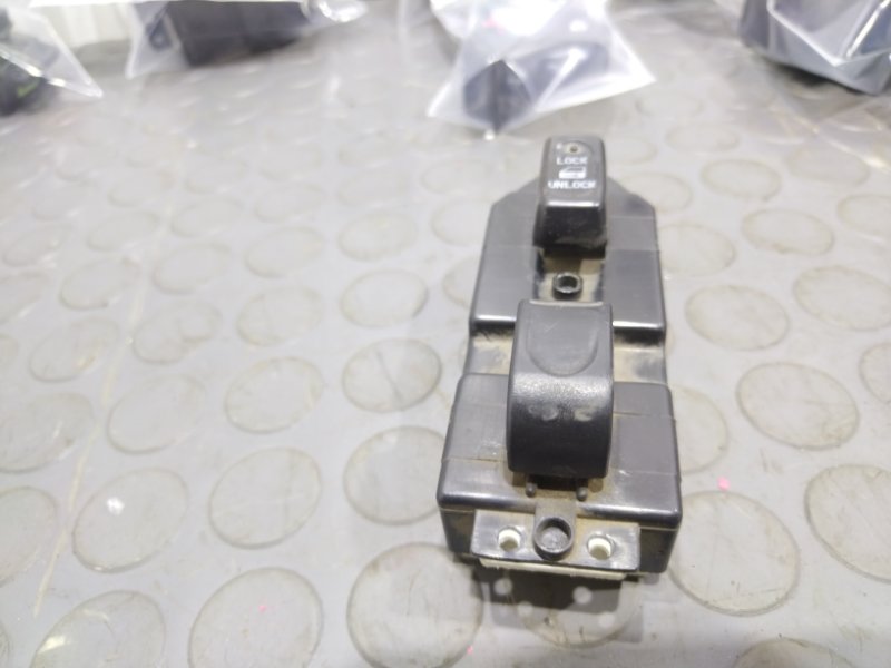 Кнопка стеклоподъемника, 1500 рублей, Красноярск