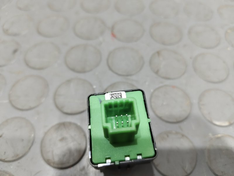 Кнопка обогрева сидений, 1000 рублей, Красноярск