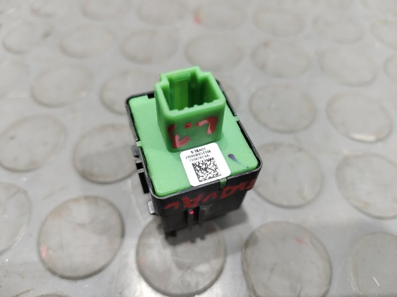 Кнопка обогрева сидений, 1000 рублей, Красноярск