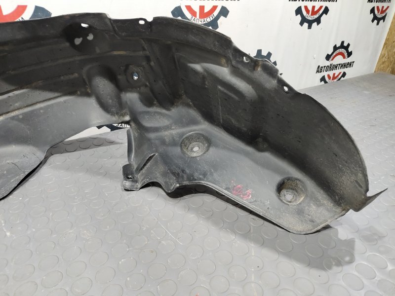 Подкрылок, 2000 рублей, Красноярск