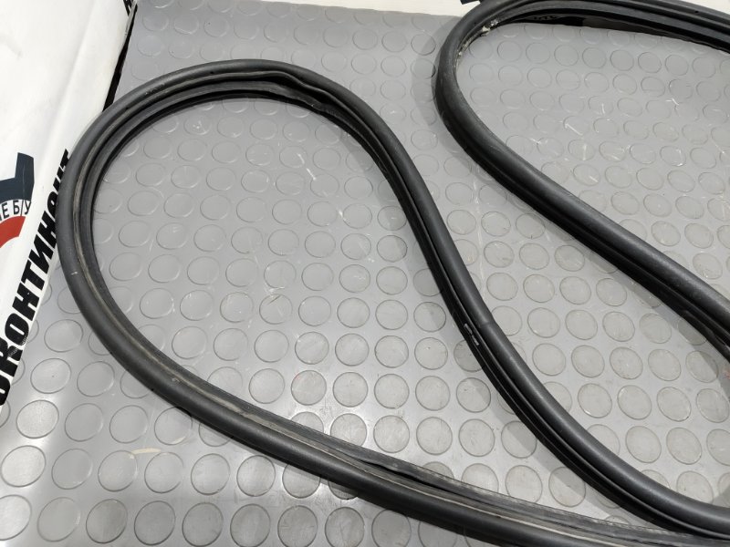 Уплотнительная резинка боковой двери, 2000 рублей, Красноярск