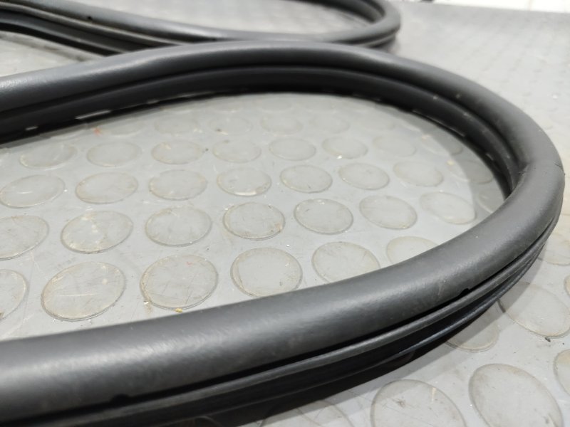 Уплотнительная резинка боковой двери, 2000 рублей, Красноярск