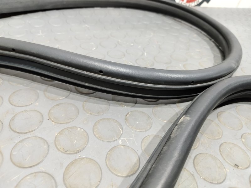 Уплотнительная резинка боковой двери, 2000 рублей, Красноярск