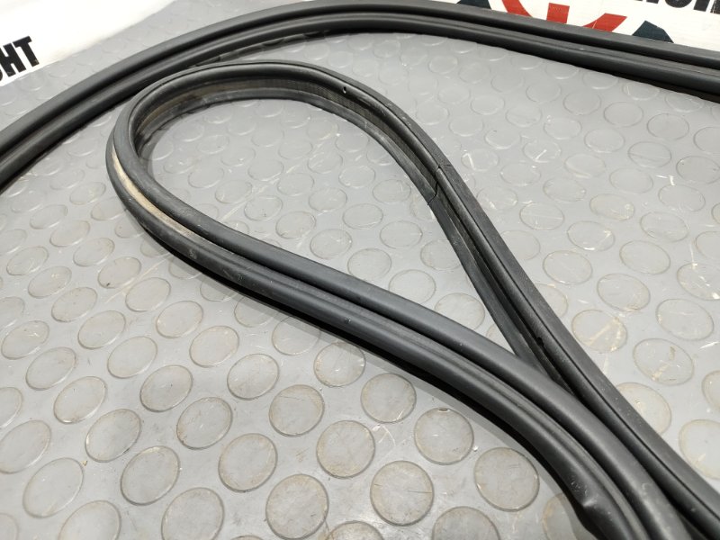 Уплотнительная резинка крышки багажника, 2000 рублей, Красноярск