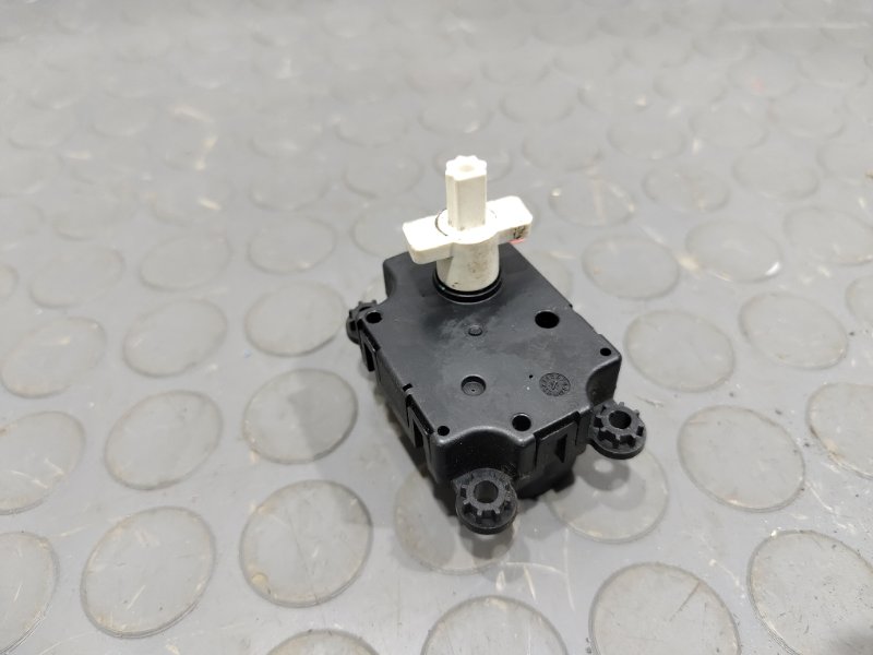 Привод заслонок отопителя, 2000 рублей, Красноярск