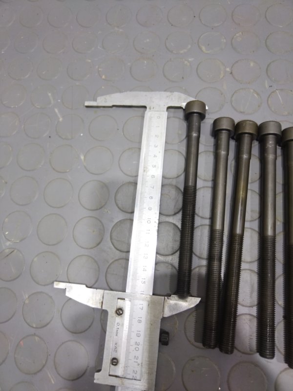 Болт головки блока цилиндров, 100 рублей, Красноярск