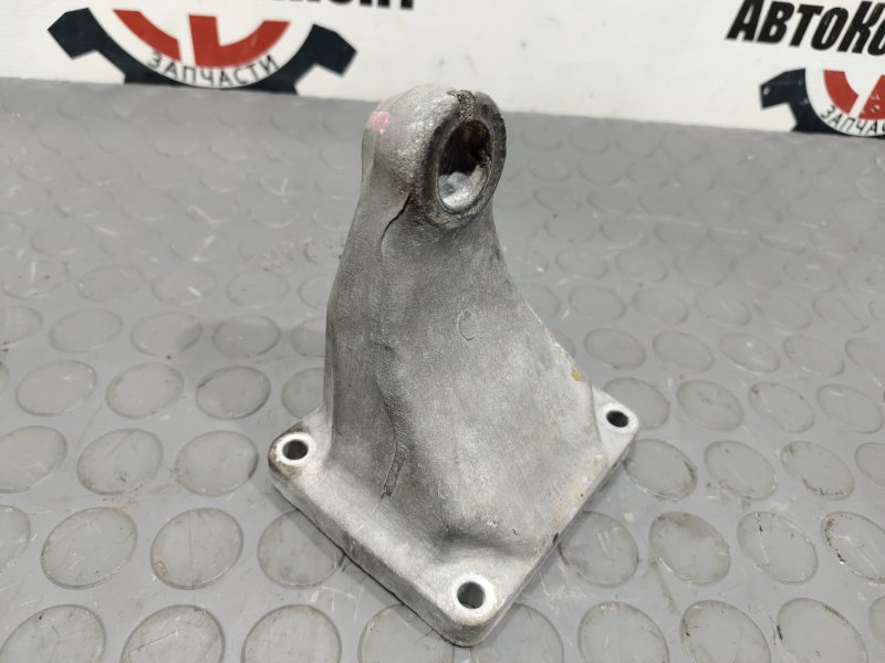 Кронштейн опоры двигателя, 1500 рублей, Красноярск