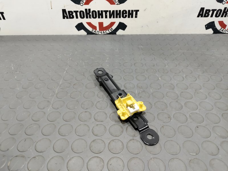 Механизм регулировки ремня безопасности, 500 рублей, Красноярск