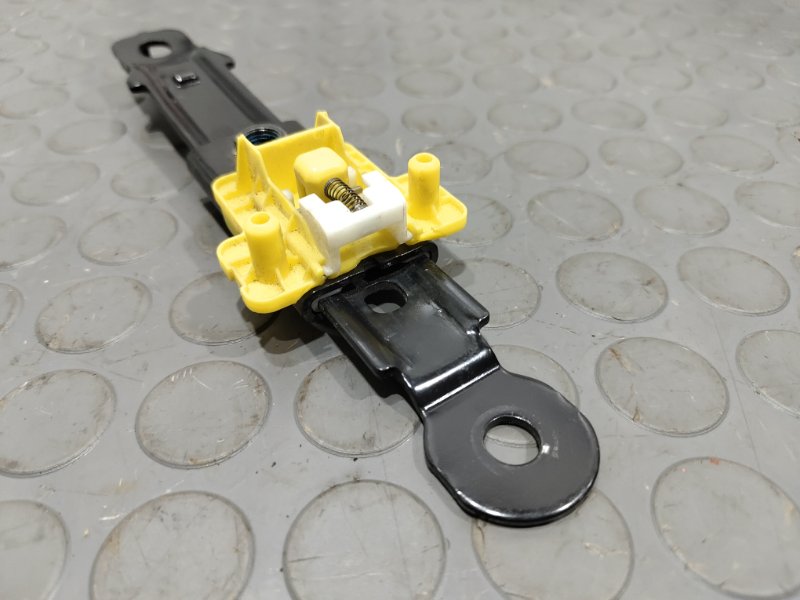 Механизм регулировки ремня безопасности, 500 рублей, Красноярск