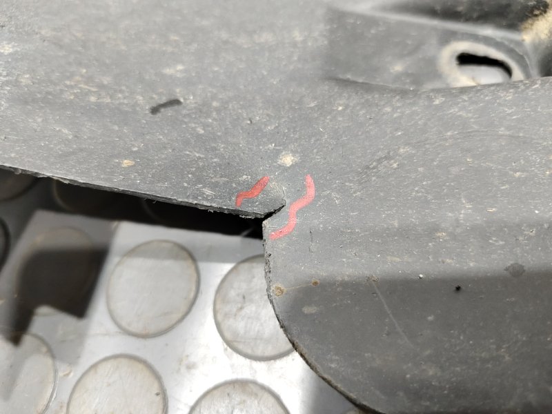 Подкрылок, 1300 рублей, Красноярск