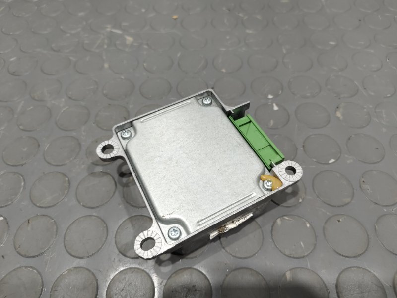 Блок управления airbag, 2000 рублей, Красноярск