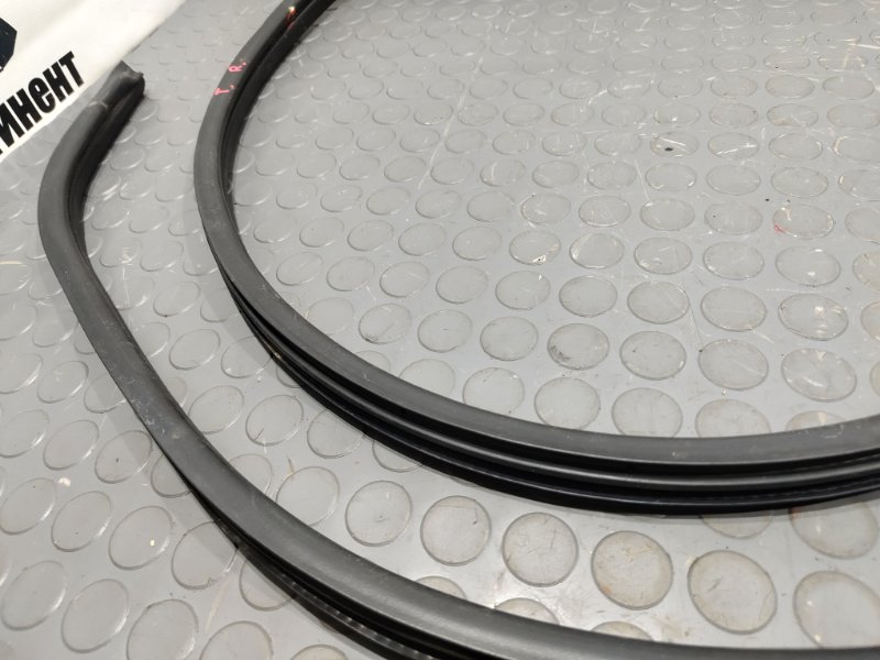 Уплотнительная резинка боковой двери, 1000 рублей, Красноярск