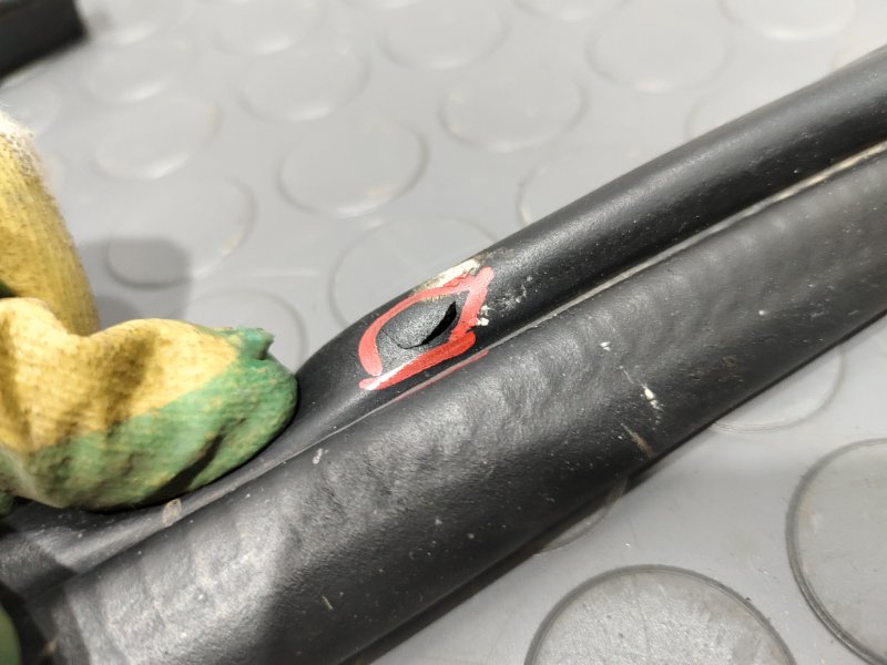 Уплотнительная резинка боковой двери, 1000 рублей, Красноярск