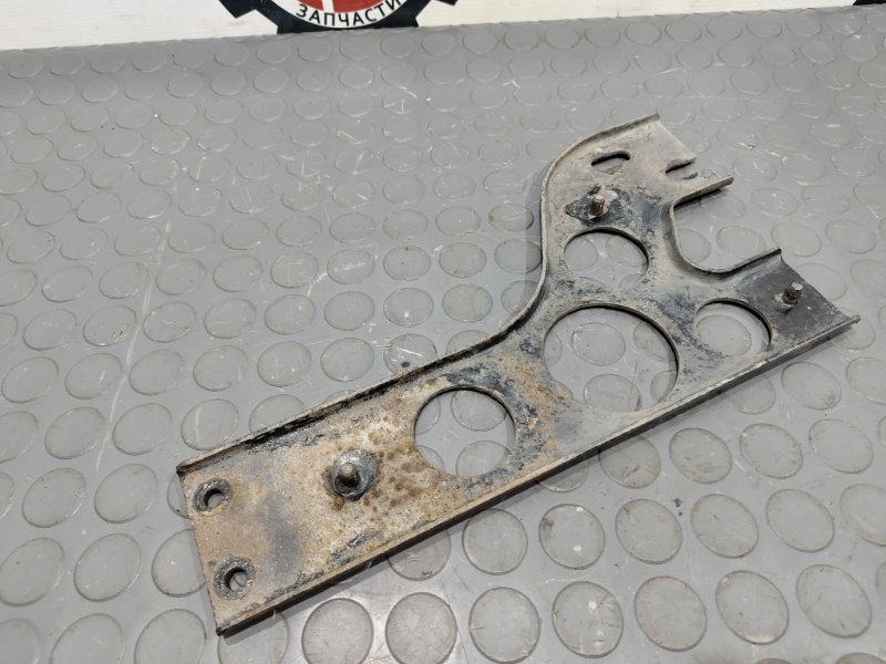 Кронштейн бампера, 3000 рублей, Красноярск