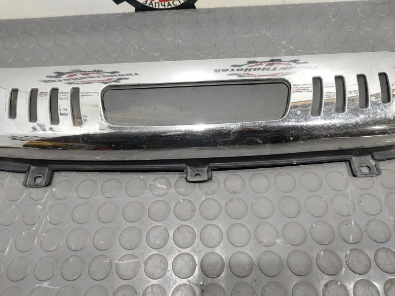 Решетка под лобовое стекло, 2300 рублей, Красноярск