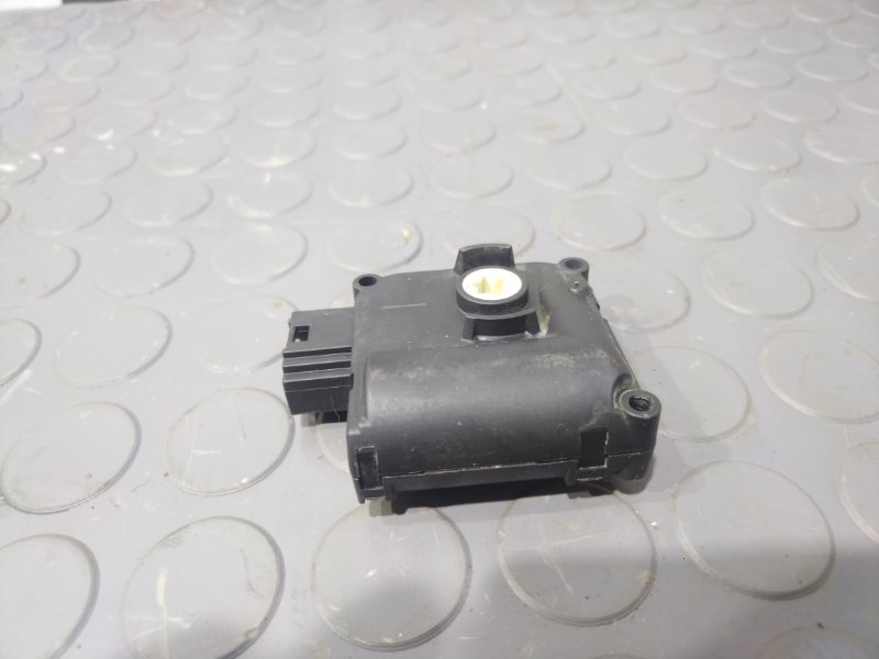 Привод заслонок отопителя, 500 рублей, Красноярск