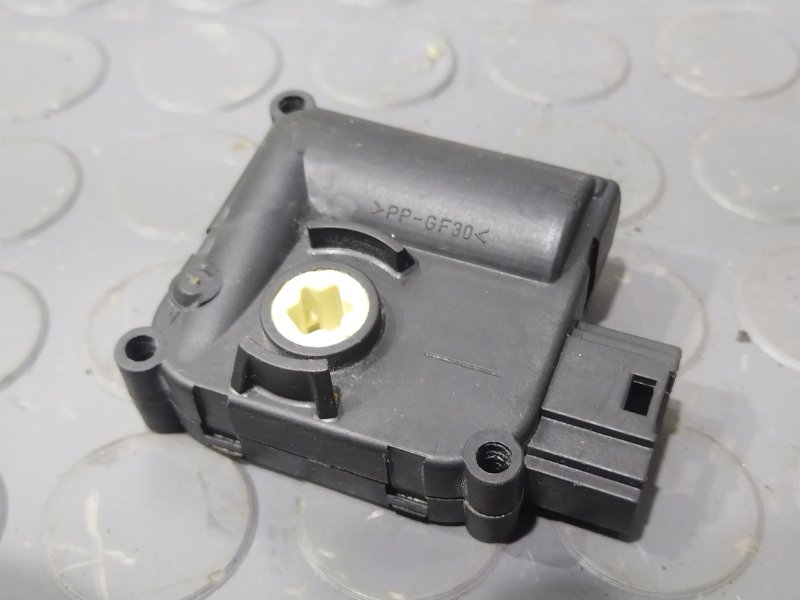 Привод заслонок отопителя, 500 рублей, Красноярск