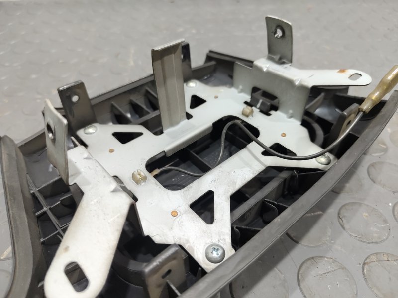 Крышка аирбага, 2000 рублей, Красноярск