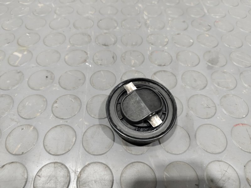 Крышка маслозаливной горловины, 1000 рублей, Красноярск