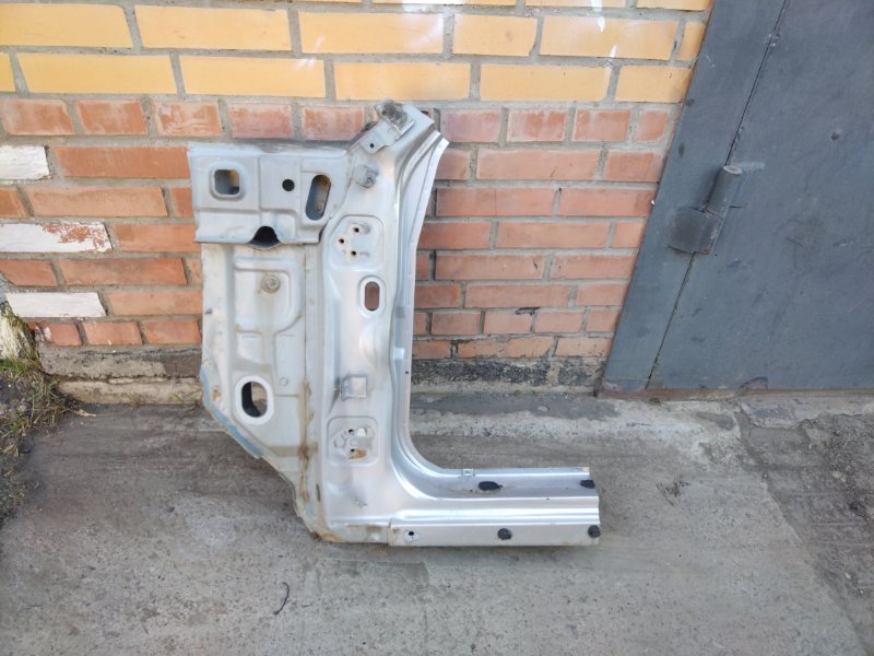 Стойка кузова, 2000 рублей, Красноярск