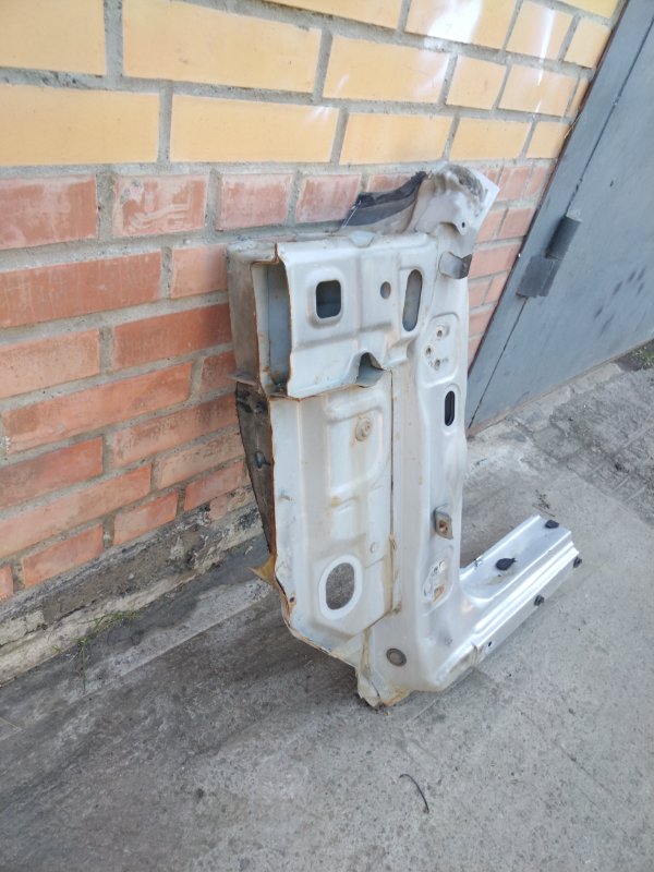 Стойка кузова, 2000 рублей, Красноярск