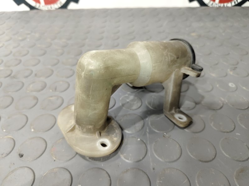 Горловина бачка стеклоомывателя, 500 рублей, Красноярск