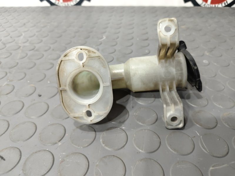 Горловина бачка стеклоомывателя, 500 рублей, Красноярск