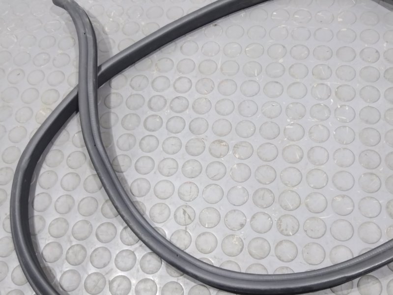 Уплотнительная резинка боковой двери, 1000 рублей, Красноярск