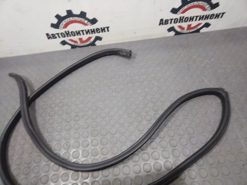 Уплотнительная резинка боковой двери, 1000 рублей, Красноярск